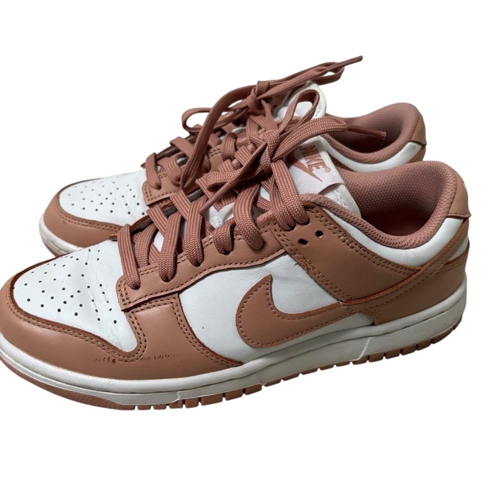 Nike Dunk Low Women's Rose Size 7.5 - Picture 2 of 10